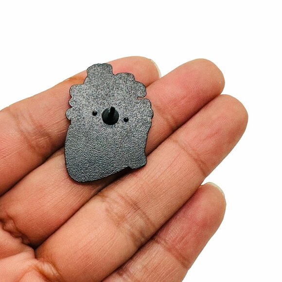 🤩Anatomical Heart Art Enamel Pin With Black Rubber Clutch -  Heart brooch gift - Picture 3 of 6